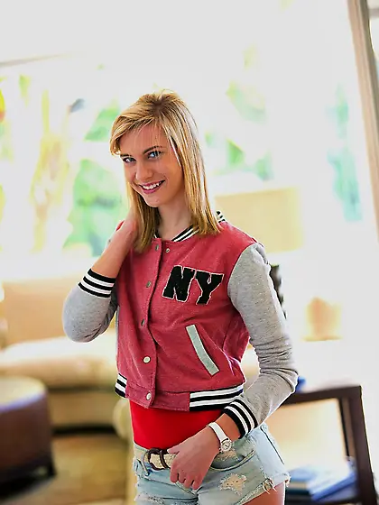 Denim shorts blonde teen deepthroating a massive cock on camera