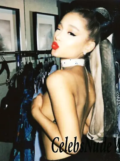 Ariana Grande Topless