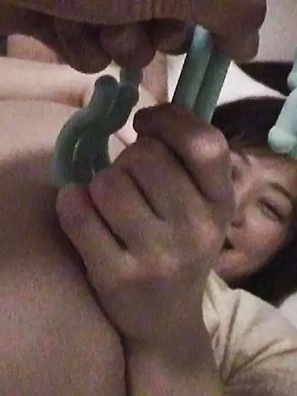 Flowers Muddler in vulva