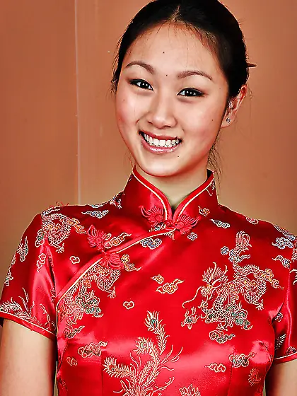 High heels chinese skirt