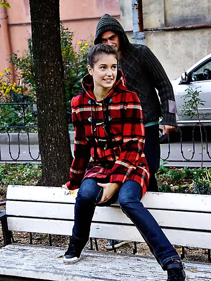 Nicole felt bored sitting