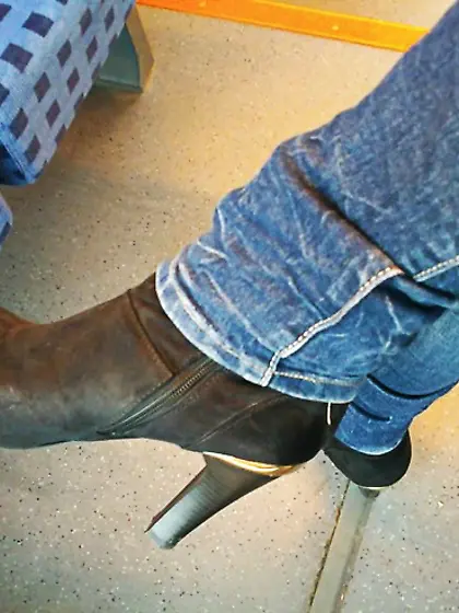 Ich... die schlampe! i'm the bitch! please coment my pics