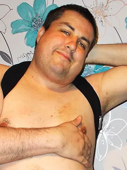 White gay DaleLoveDay like to snapshot