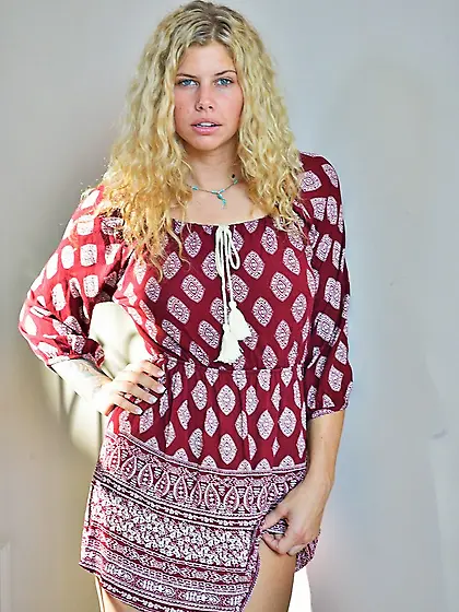 Curly girl Addison Belgium takes orange shoes off to masturbate