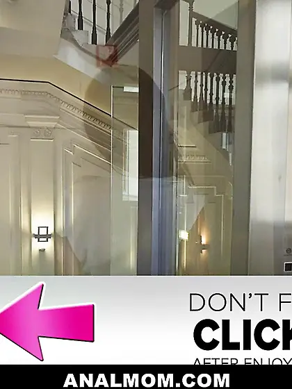 Business and pleasure for hot lady