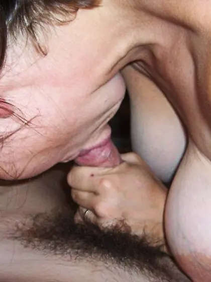 Mature hairy preggo