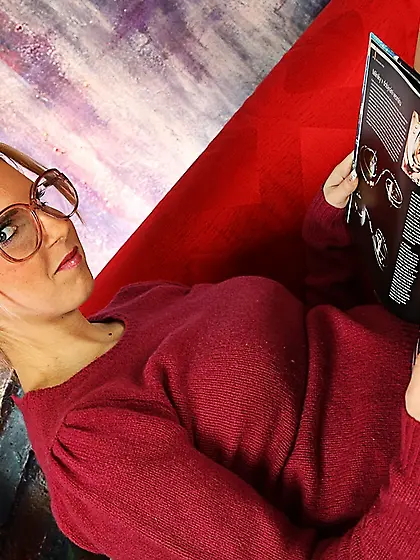 Juicy blonde Ewe Sweet peels off her red lingerie and then has a