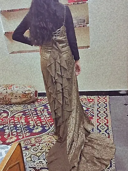 Cuck brother exposed his own niqabi sister,  qudsia