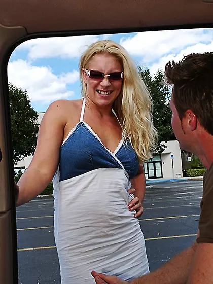 Heidi Mayne takes her slutty dress off and gets her vagina screw