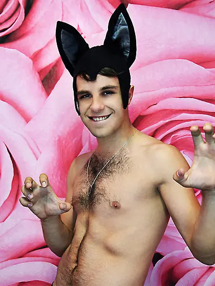 White gay cutenhotrik dancing