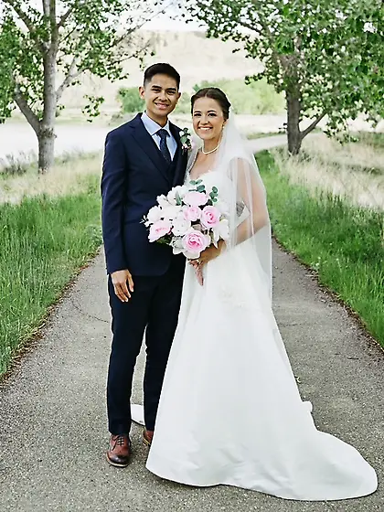 Hannah married young but has Daddy issues