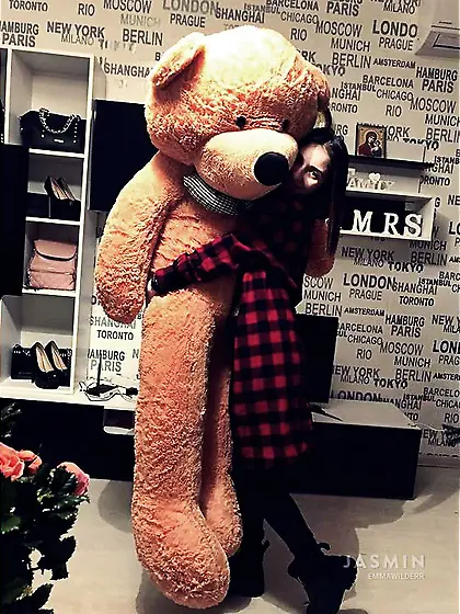 Teen tiny tits close up