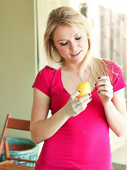 Sexy blondie was about to enjoy her breakfast when her boyfriend