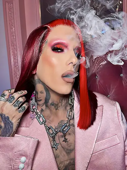 Jeffree Star tattooed makeup twink