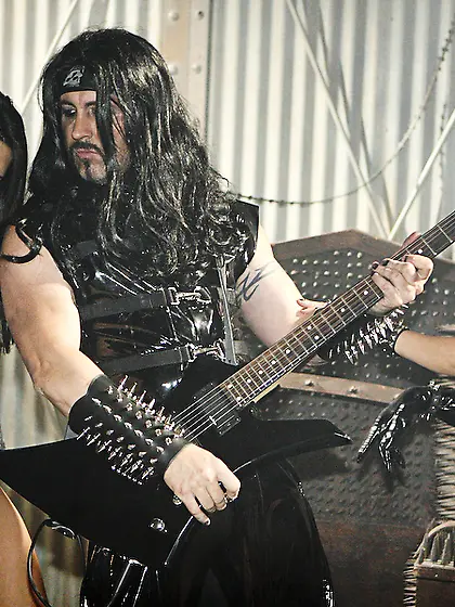 Kinky metal sluts Stephanie Swift and Michelle Avanti got fucked