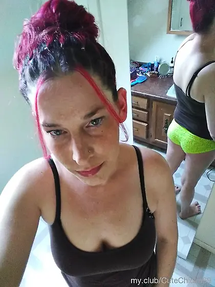 SassyGal Free Photos