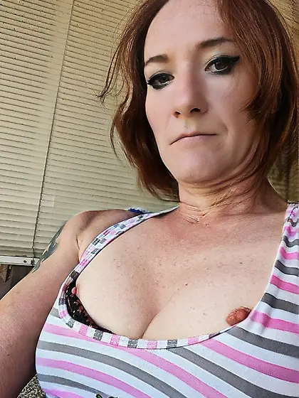 Chubby tranny slut rides the big ones