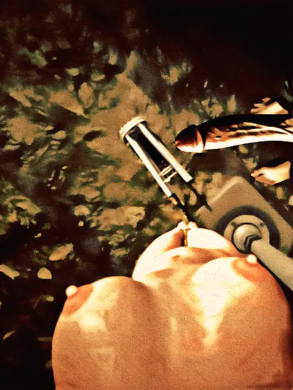 She asked herself why she’s tied and he's not