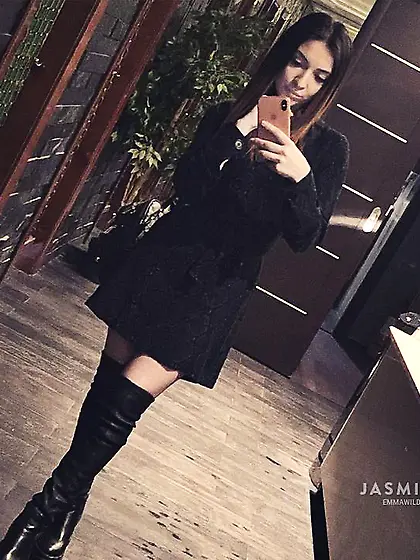 Webcam tiny tits dildo