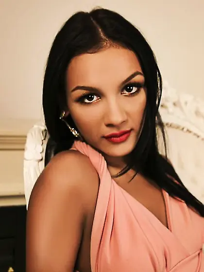 Athletic teen camgirl