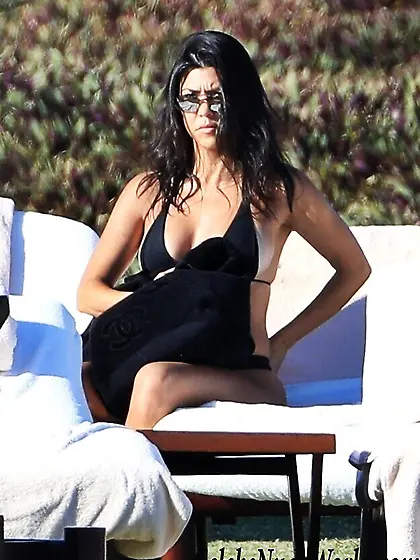 Kourtney Kardashian & Sofia Richie Bikini