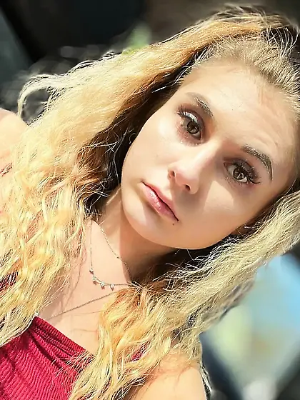 Cum tribute teen Allissa and comment back