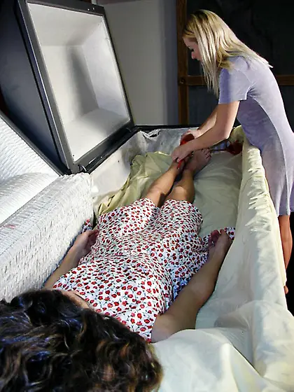 n6157 - Case-0C164E2 - Ember,  Mena