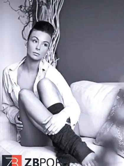 Fanny Veyrac in 20 Pictures