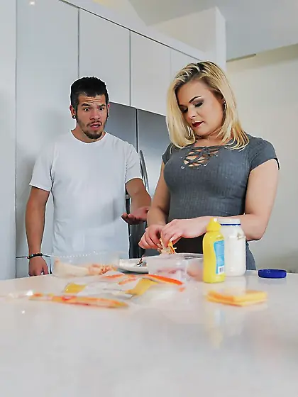 Thick wet mom gets fucked by stepson