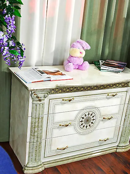 Playful girlie seducing freak