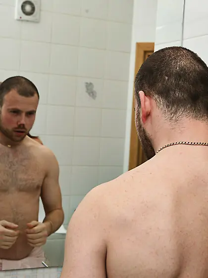 Long legged amateur hottie