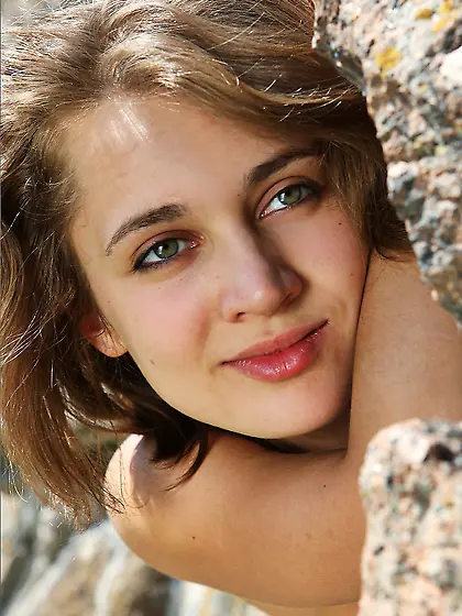 Gorgeous brunette Lera MPL poses without anything on outdoor and