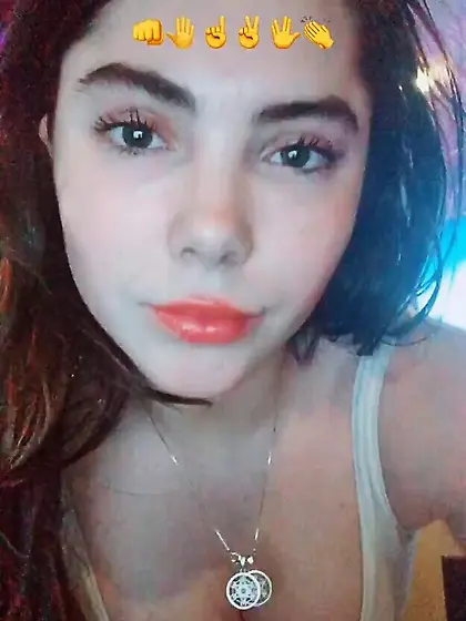 McKayla Maroney Cleavage