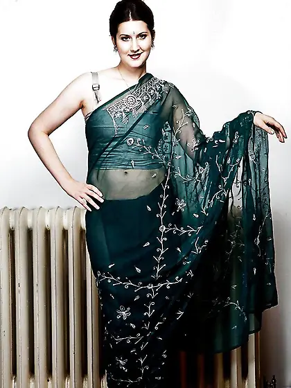 INDIAN BEAUTIFUL WOMAN