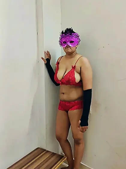 Nancy hot and sexy pics galary with documents