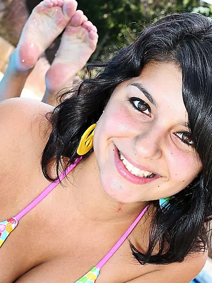 Filthy brunette Christina Moure is wrapping the big fat cock wit