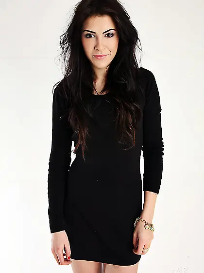 Secy brunette teen takes