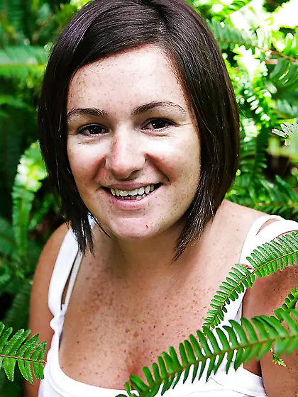 All natural seductress showing what you have been missing out on