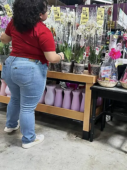 Latina teen with huge ass