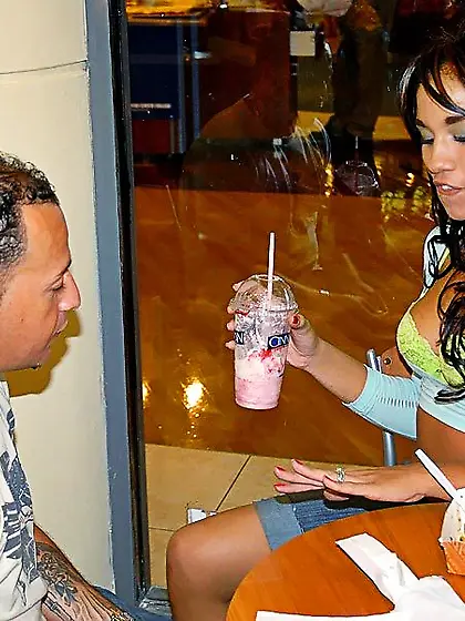 Hot Alicia Tease in blue jeans and yellow panties gets her shave