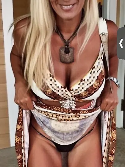 She likes showing pussy