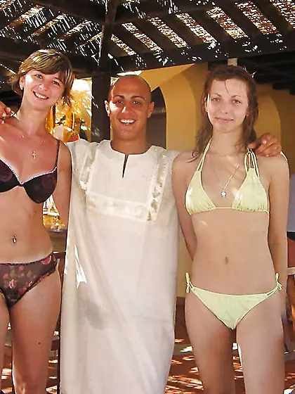 CANDID voyeur displaying groups soiree upskirt undies