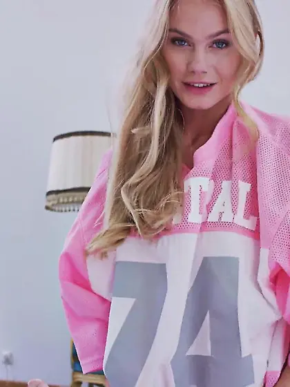 Skinny russian hot blonde teen sucks dick