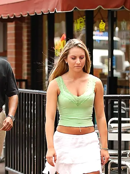 Viktoria public nudity