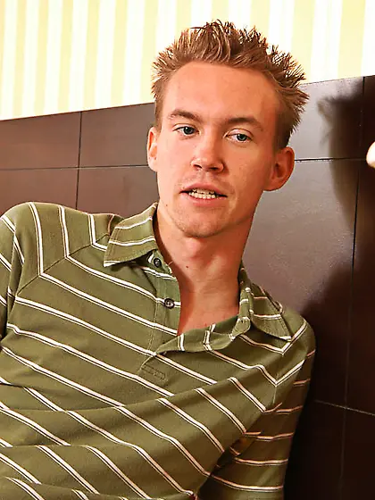 Reluctant straight guy ended