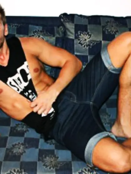 Brunette Sexxyangels123.