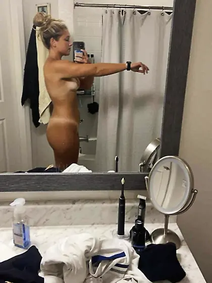 Sophie petite slut nudes