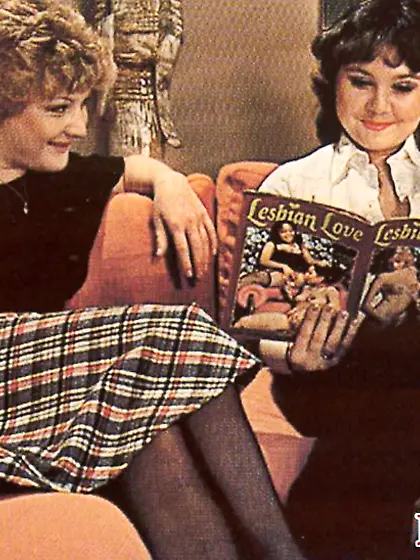 Horny retro lesbians exploring
