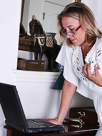 Mature tall blonde mom