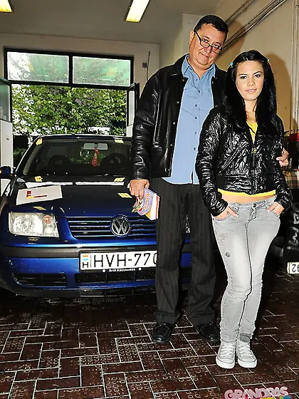 Sexy teen brunette Amabella